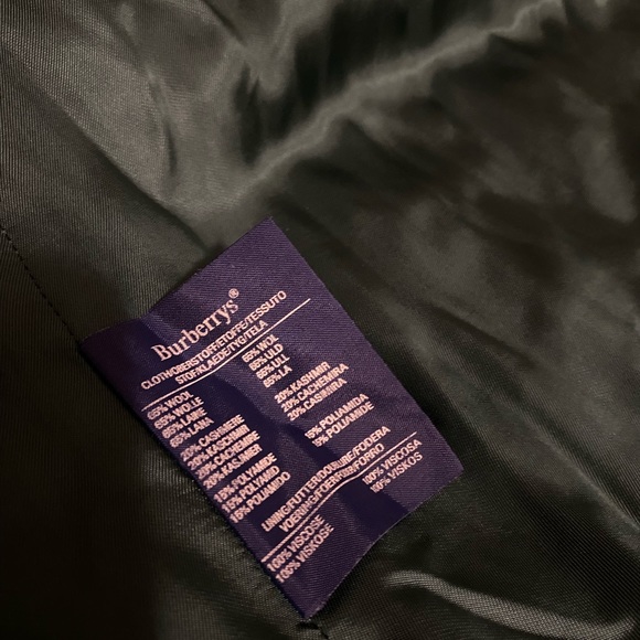 Burberry’s vintage wool coat - Picture 5 of 5